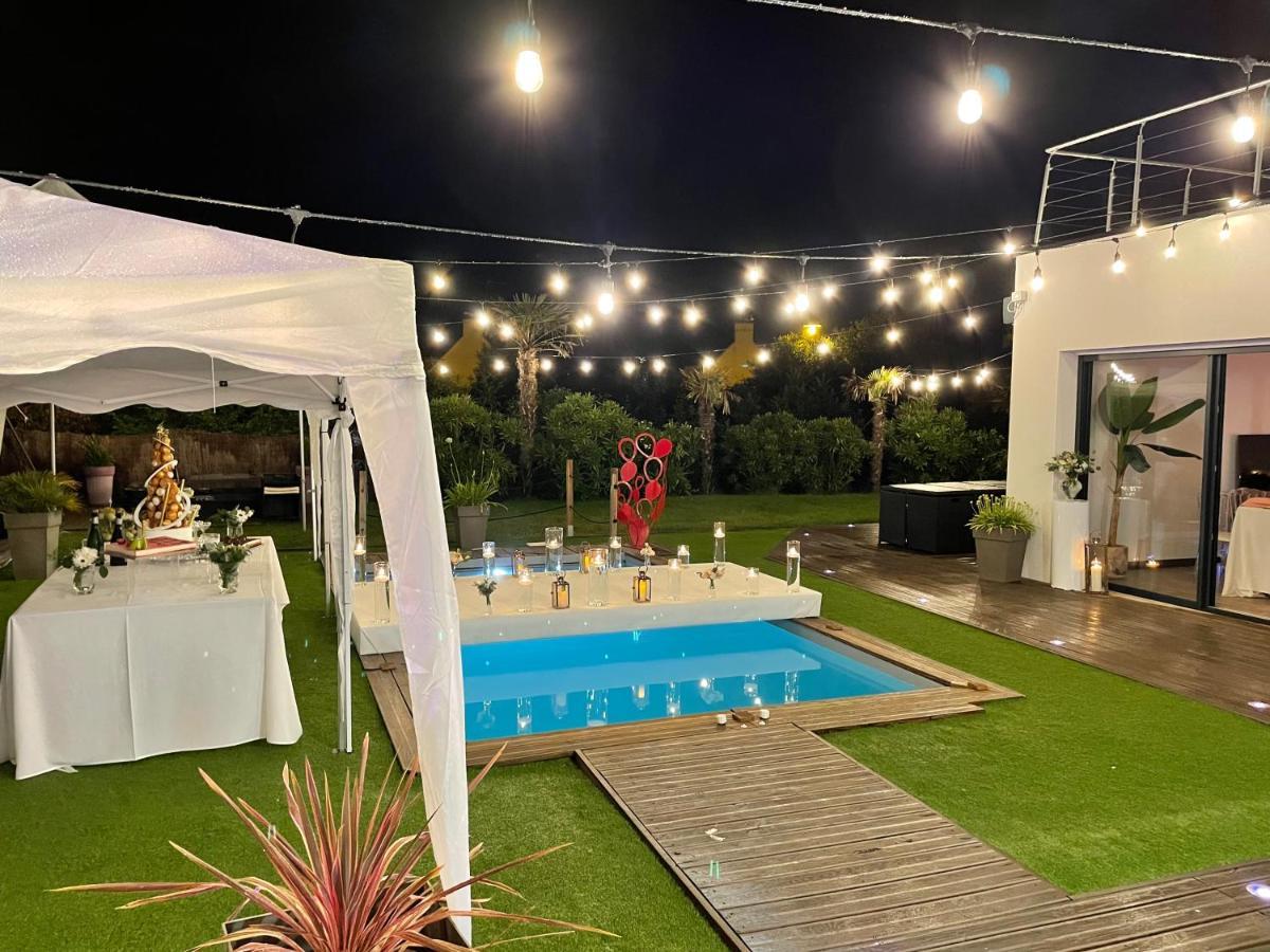 Villa Charles & Ashton サルゾー エクステリア 写真
